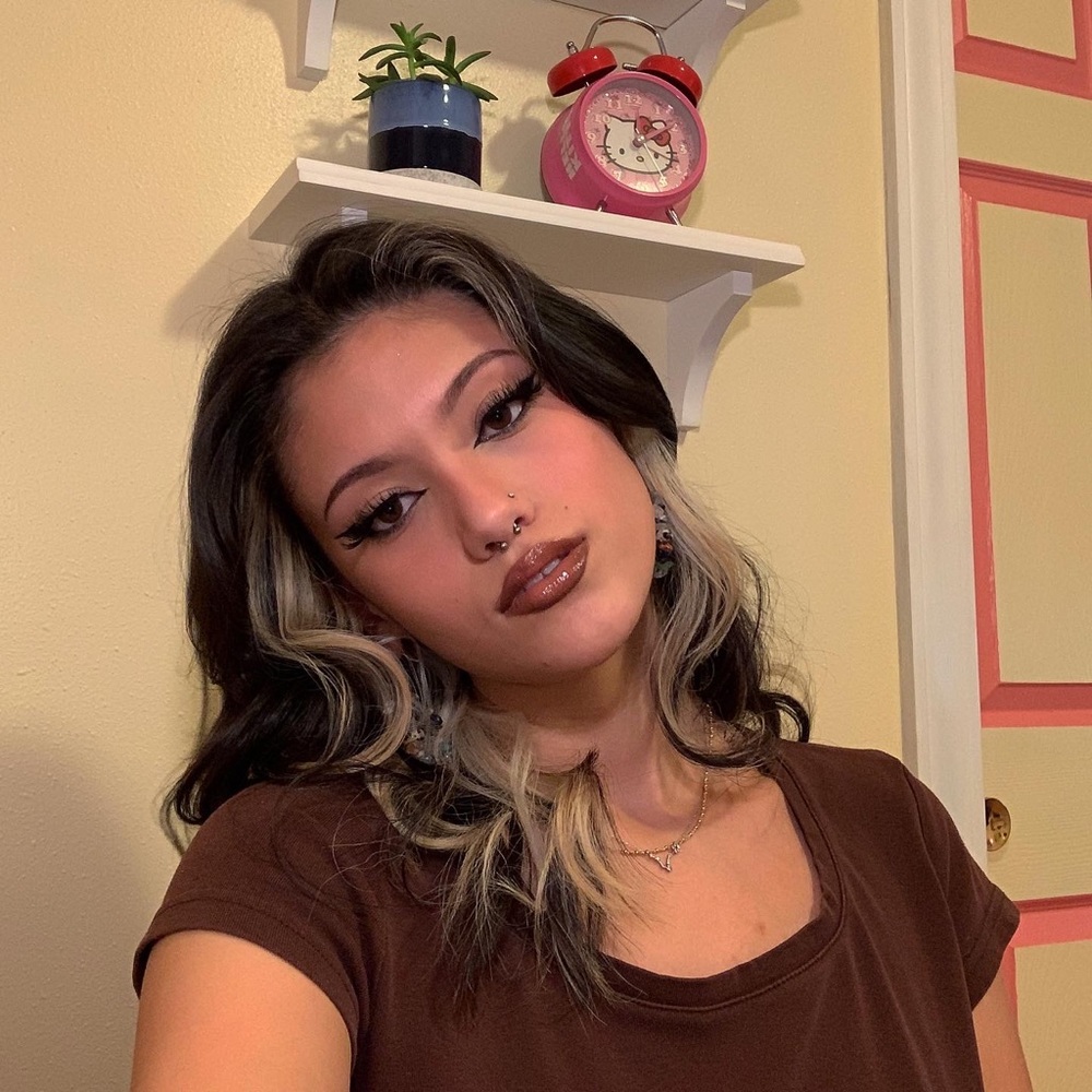 Meet your Posher, Mairin